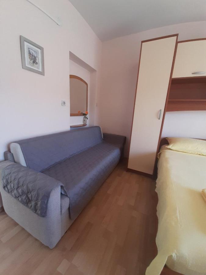 Apartment Španjol Anka Rab Town Bagian luar foto