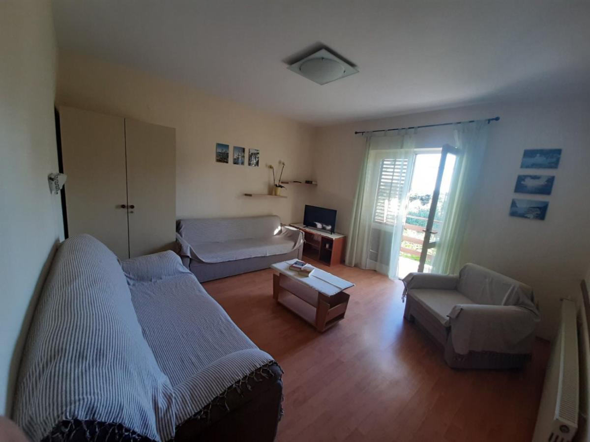 Apartment Španjol Anka Rab Town Bagian luar foto