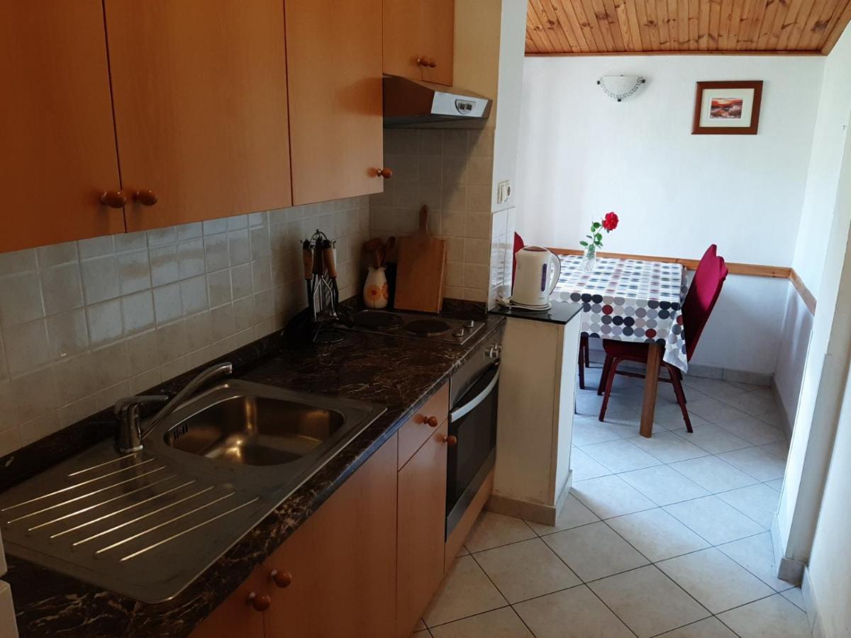 Apartment Španjol Anka Rab Town Bagian luar foto